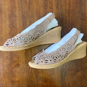 Spring Step Wedge Peep Sandals Size 7.5US / 38EU